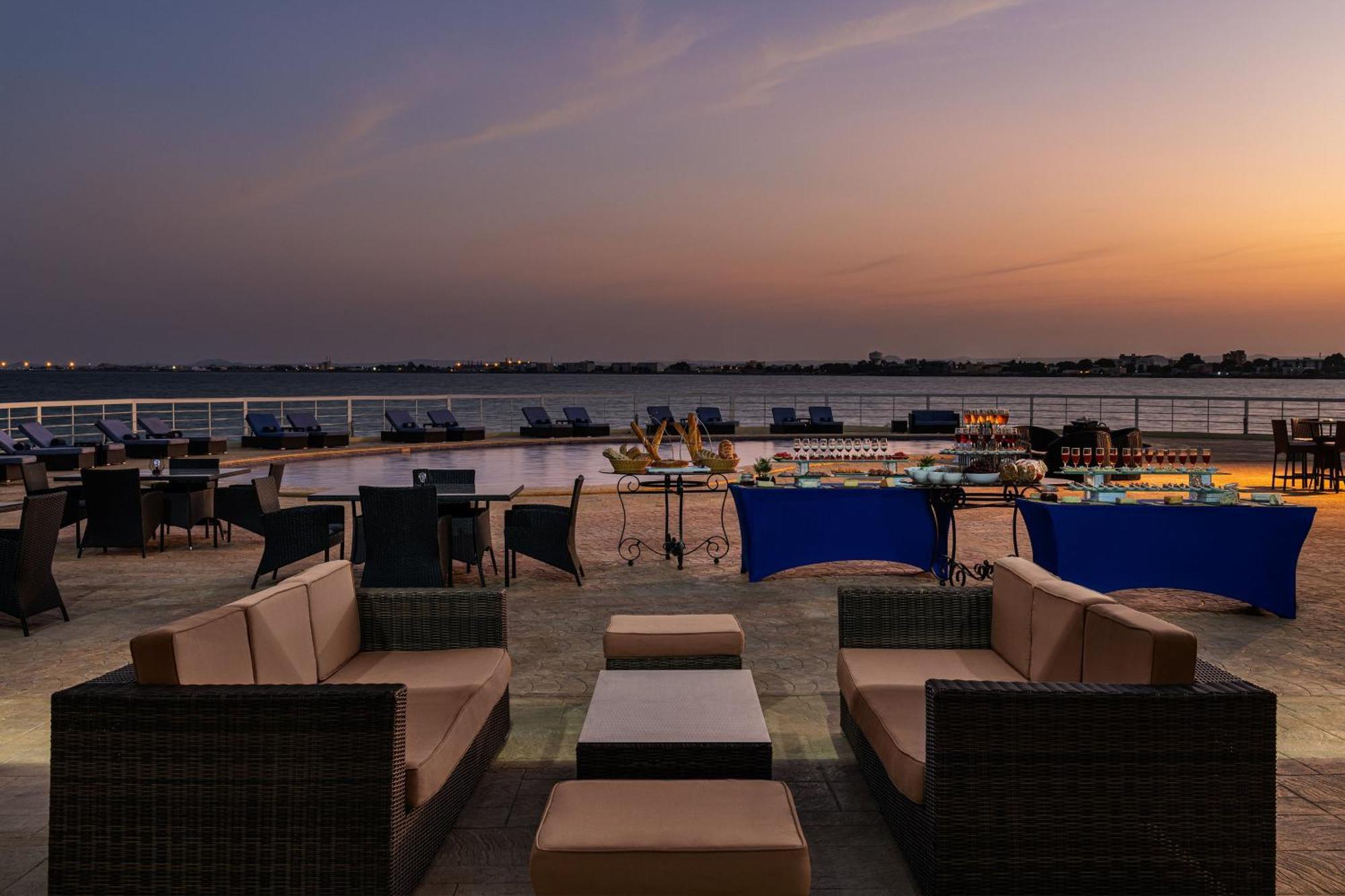 เชอราตัน ดิบูติ Hotel Djibouti City ภายนอก รูปภาพ
